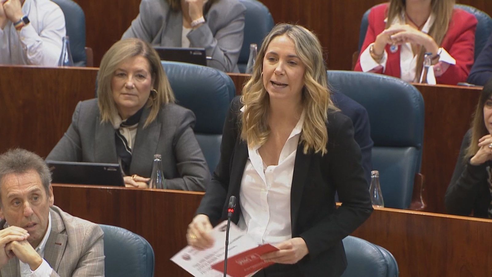 Primer cara a cara de Ayuso y Espinar, nueva portavoz del PSOE, en la vuelta a la actividad de la Asamblea de Madrid