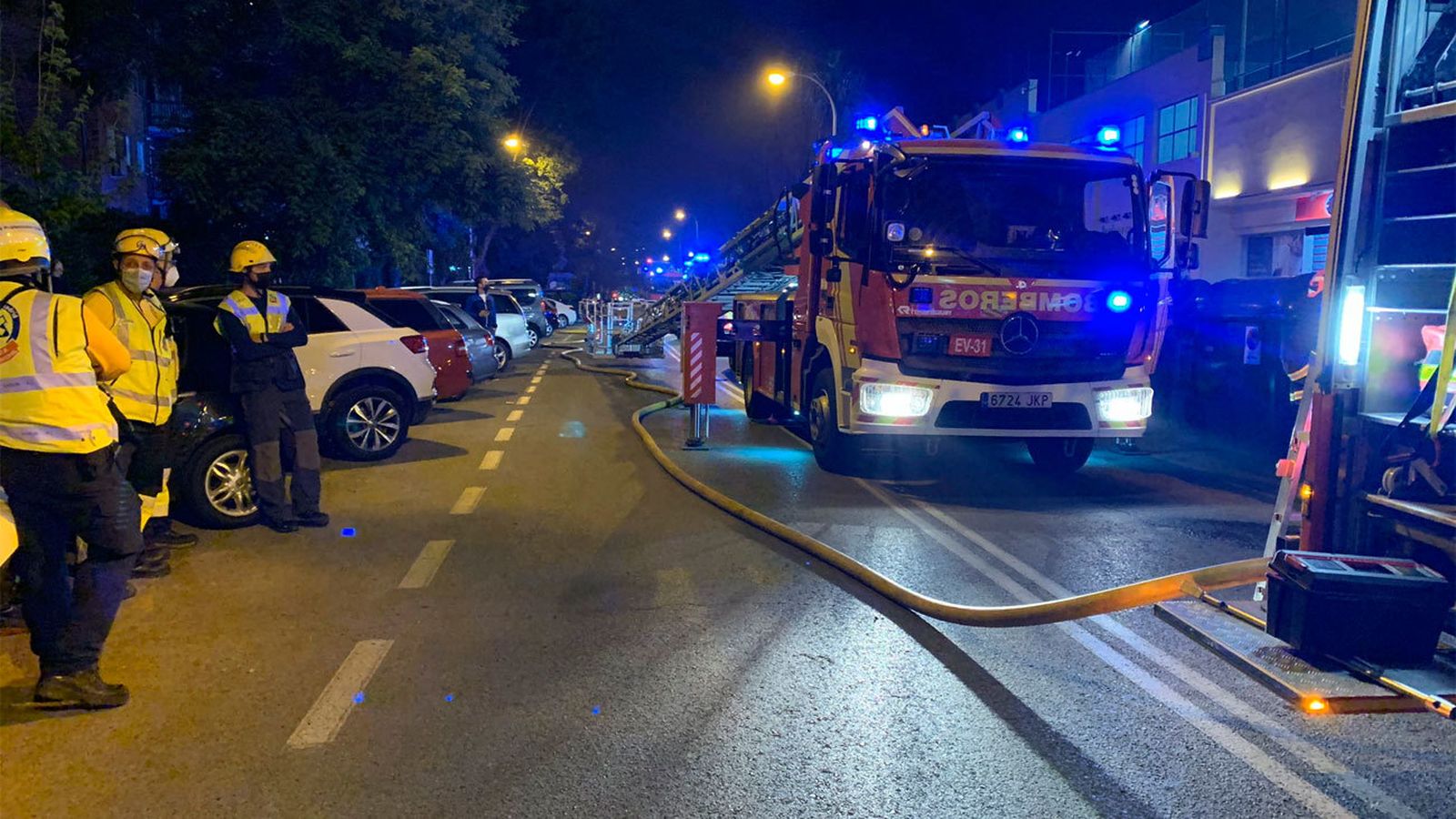 Incendio de un restaurante del centro comercial Ermita del Santo