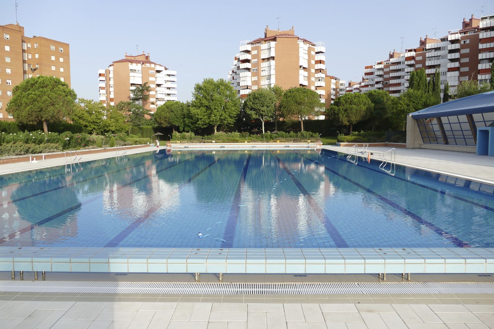 Piscina municipal de Villafontana, en Móstoles
