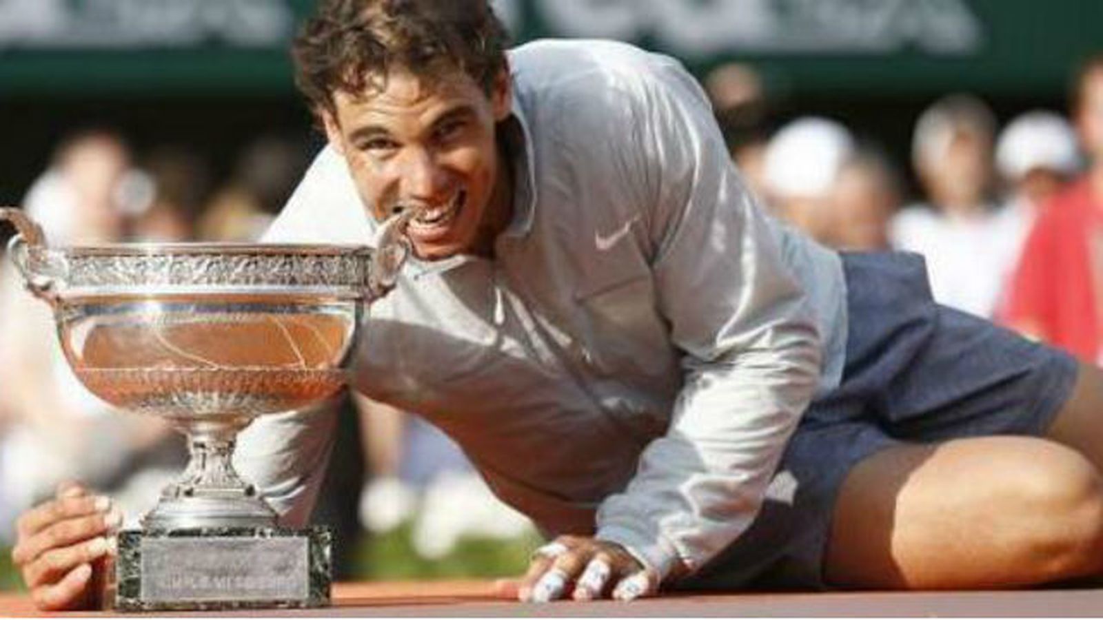Rafa Nadal, con la 'Copa de los Mosqueteros'