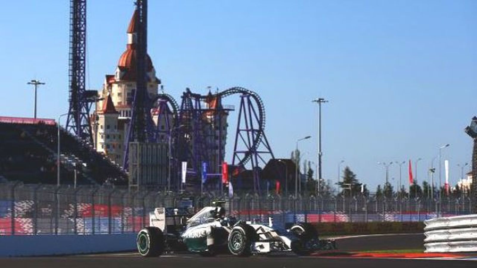 GP Rusia: Hamilton lidera los libres con Alonso tercero