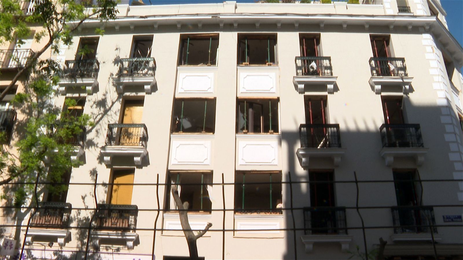 Se procederá al derrumbe parcial del edificio afectado por la explosión de la calle General Pardiñas