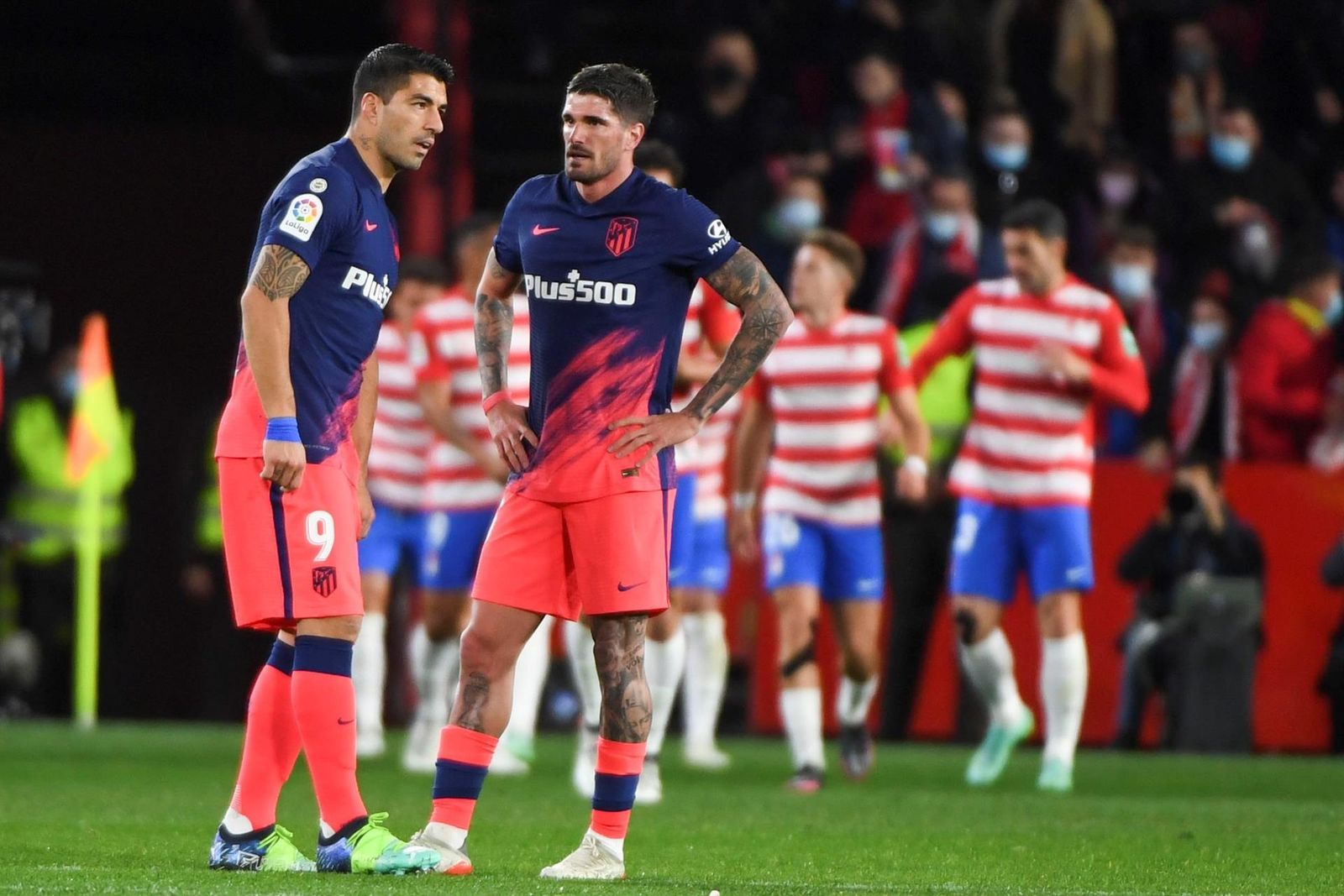 Luis Suárez y Rodrigo de Paul
