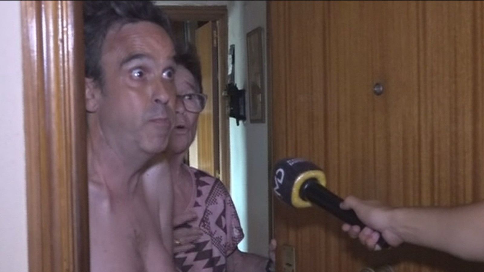 Okupas en el piso de un edificio, en Moscardó