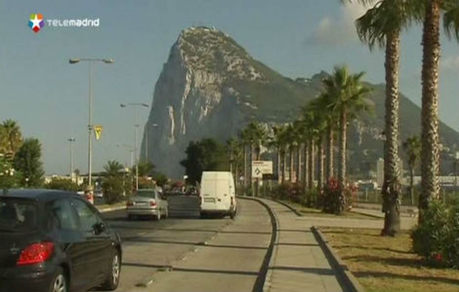 Policías y guardias civiles denuncian "acoso" en la frontera de Gibraltar