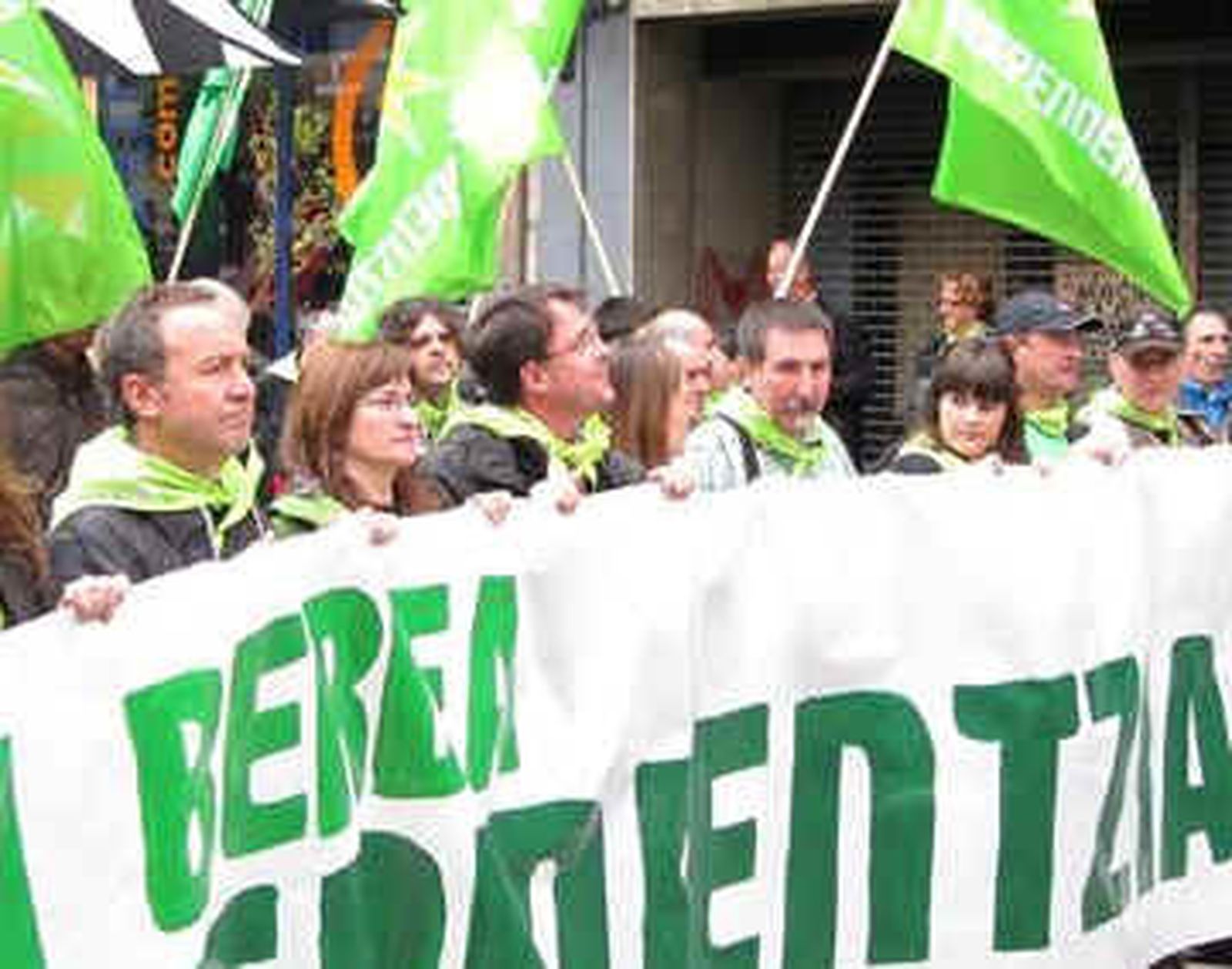 Miles de simpatizantes de Bildu y de la izquierda abertzale reclaman la independencia