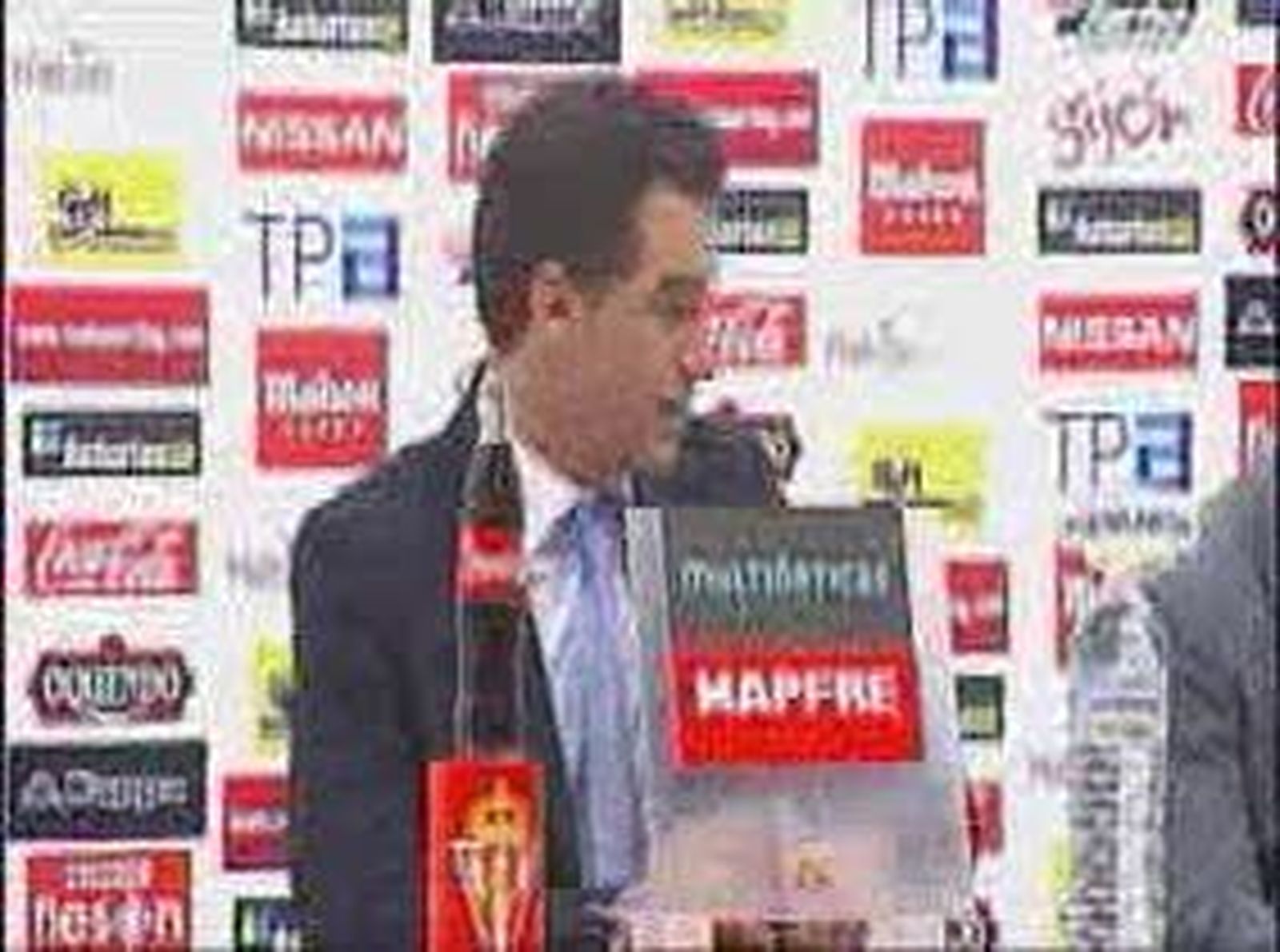 Luis García: "No sabemos jugar los minutos finales"
