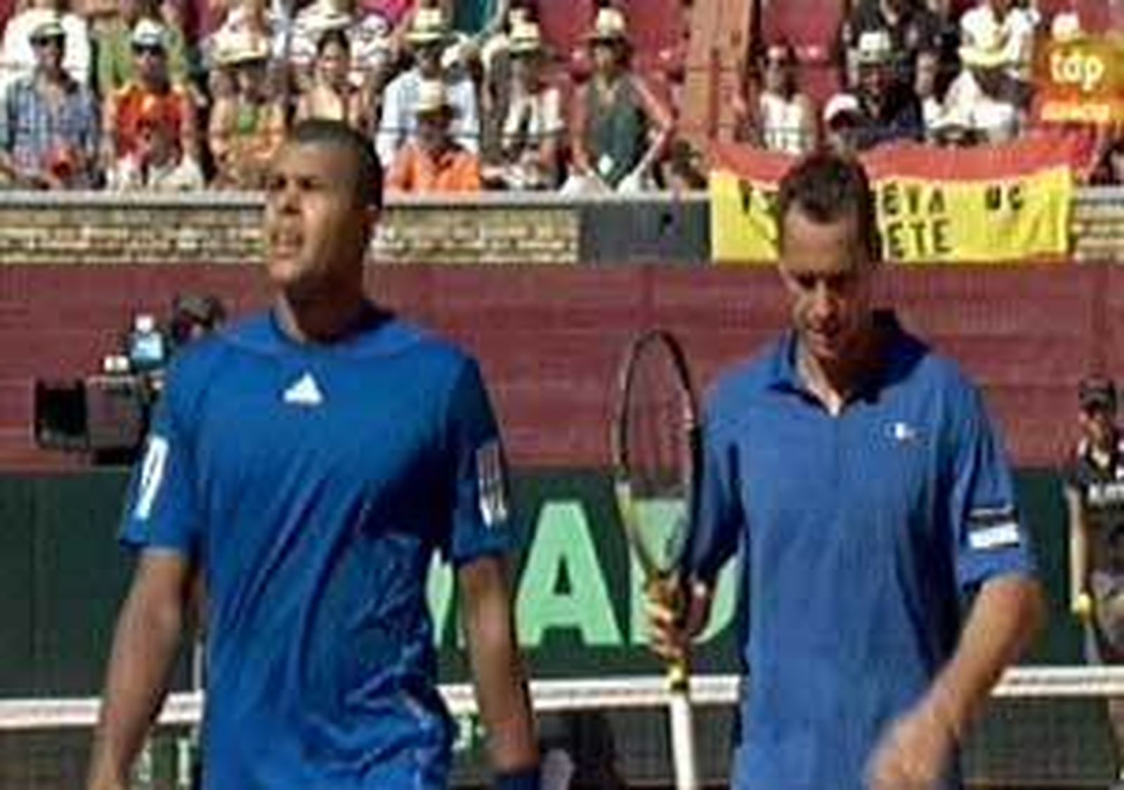 Tsonga y Llodra barren a Feliciano y Verdasco y dan el primer punto a Francia