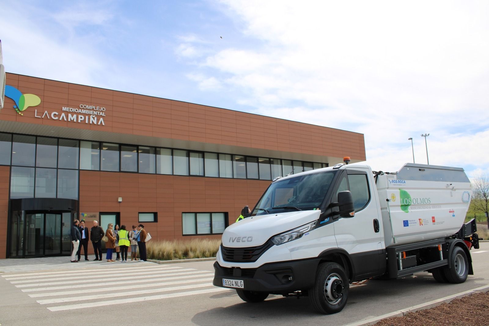 Camión eléctrico de La Mancomunidad 'Los Olmos' para la recogida de residuos