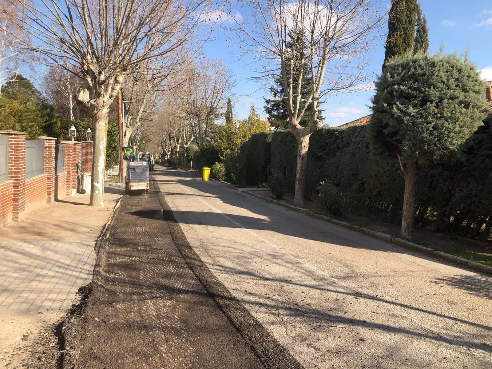 Fresado de una calle de la urbanización Fuente el Fresno de San Sebastián de los Reyes