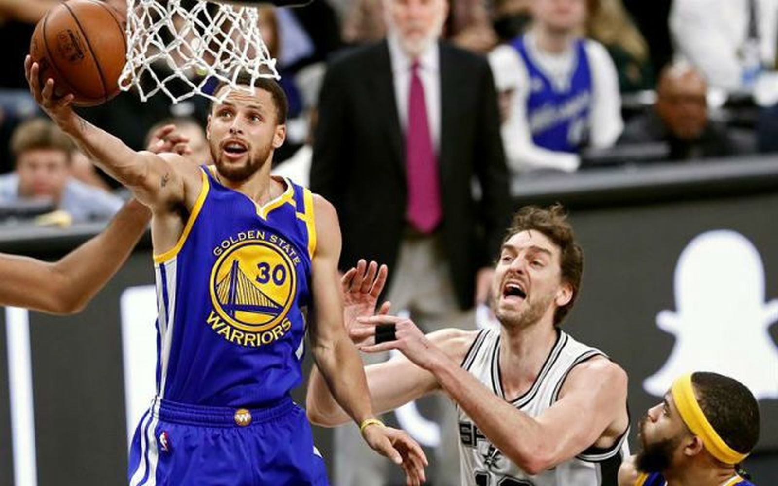 Pau Gasol no puede salvar a Spurs; Abrines participa en una noche histórica