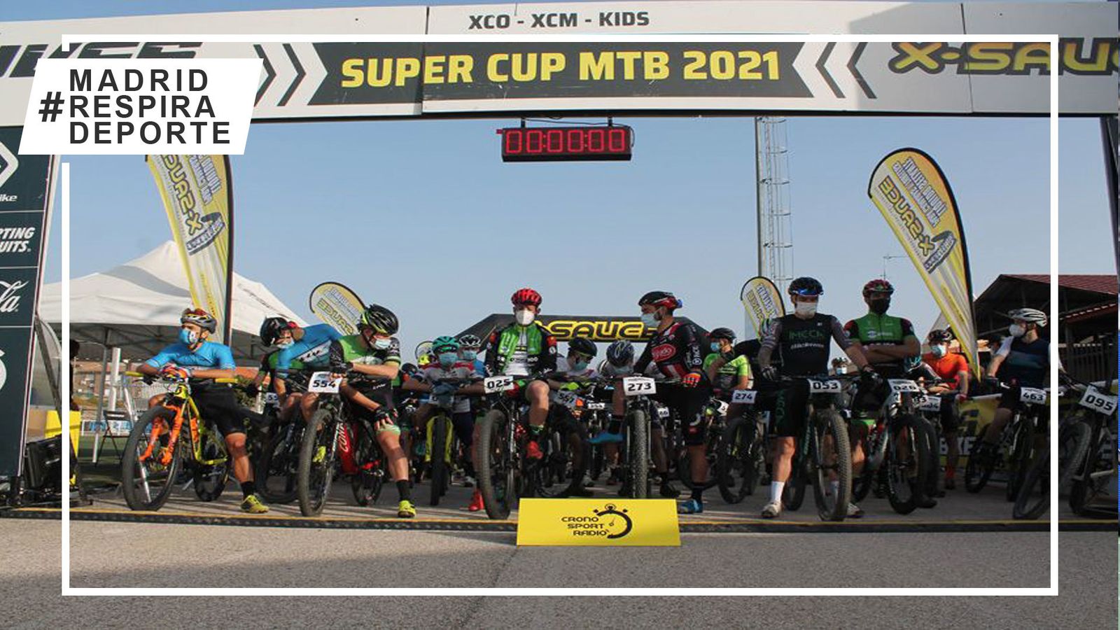 Salida de la Super Cup MTB de maratón en Villa del Prado