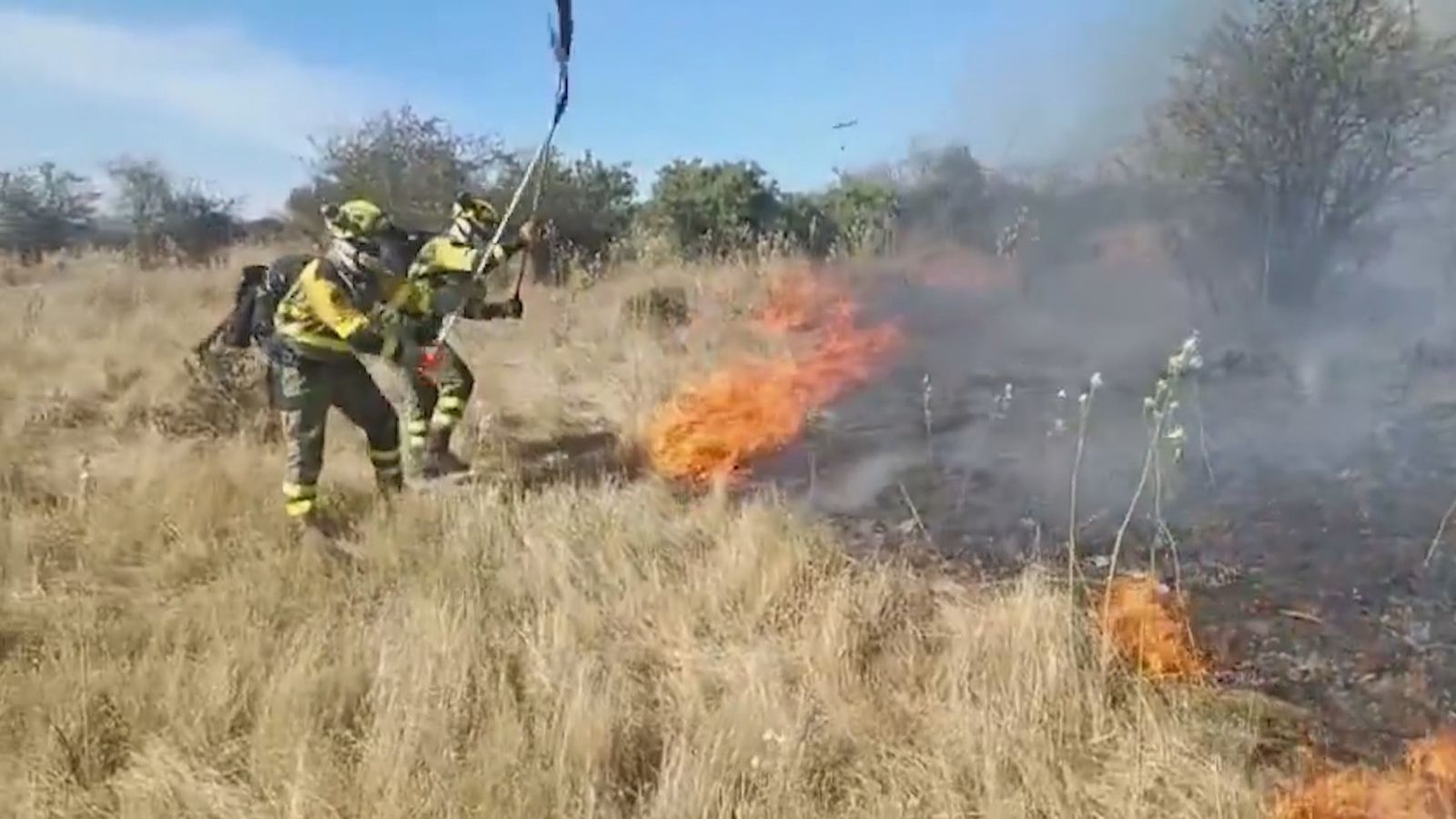 Incendio en Valdecaballeros (Badajoz)