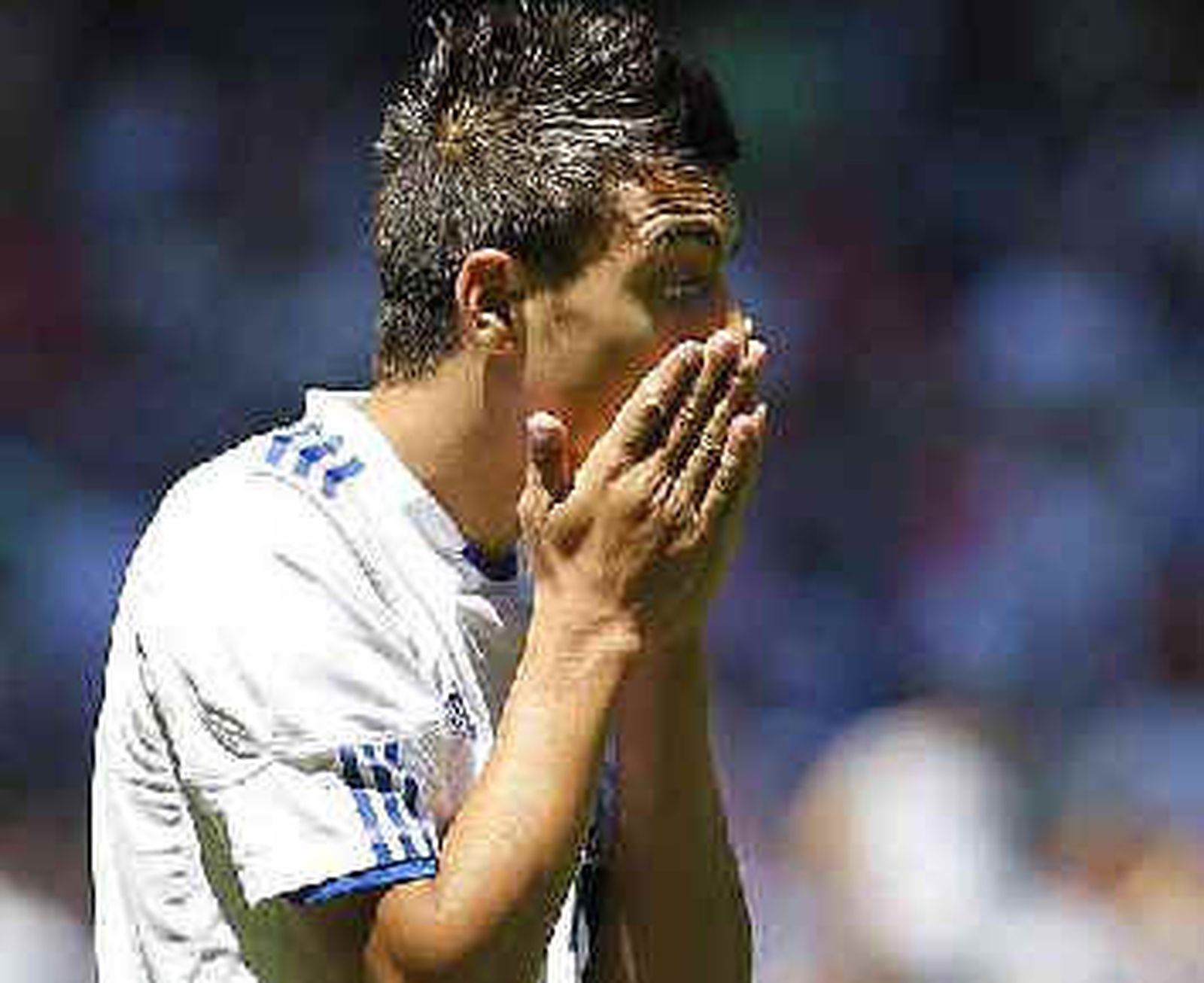 El Alcoyano deja al Castilla herido de muerte