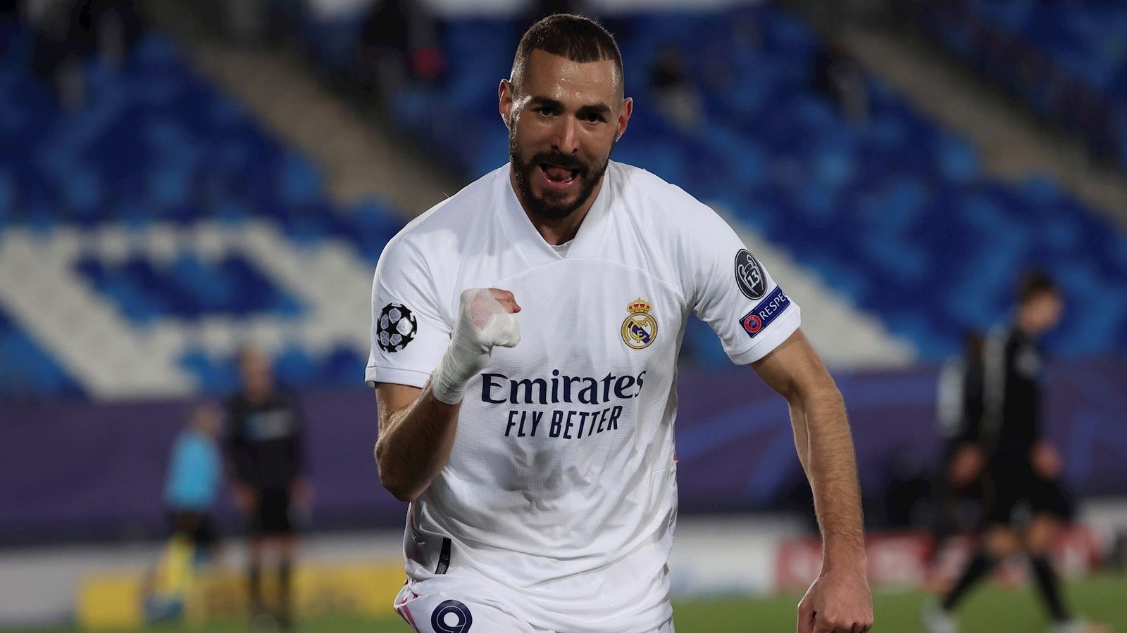 Karim Benzerma marca el segundo gol al Borussia