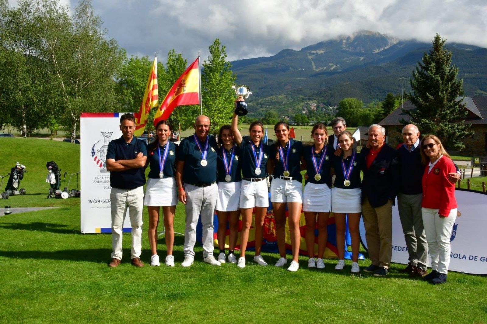 Elk equipo femenino de Madrid de golf