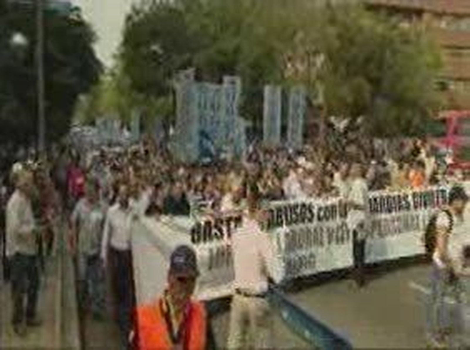ManiGuardiasCiviles_2010918V0.wmv
