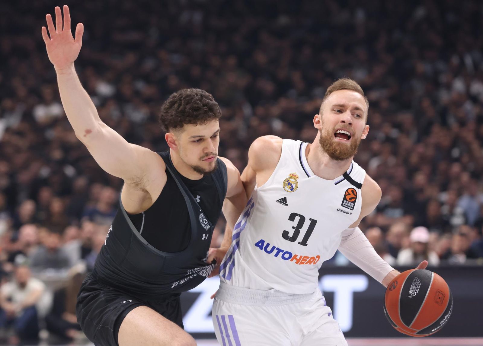 Musa ante el Partizan