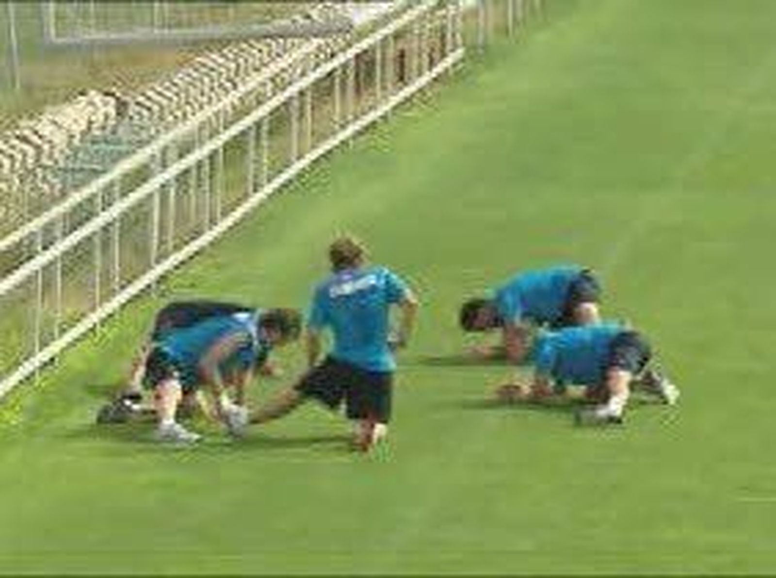 forlan_godin_201089V0.wmv