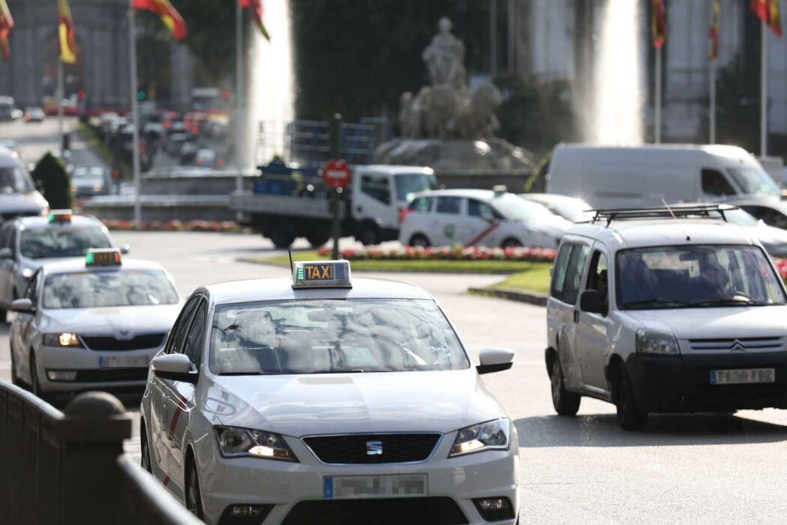 El Ayuntamiento de Madrid aprueba nuevas ayudas para renovar la flota de taxis cero emisiones