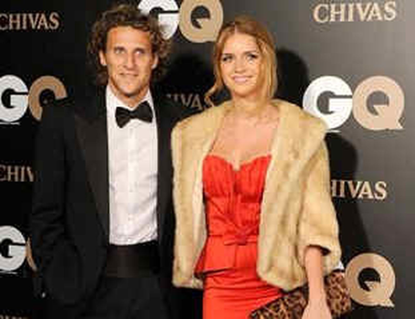 La novia de Diego Forlán anuncia que no se casará con él