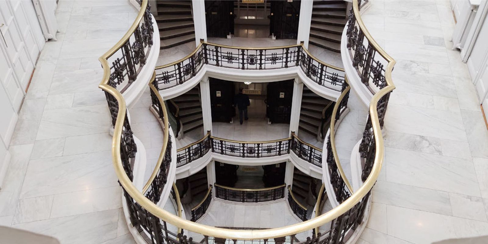 Escaleras de la Casa Palazuelo de la calle Mayor
