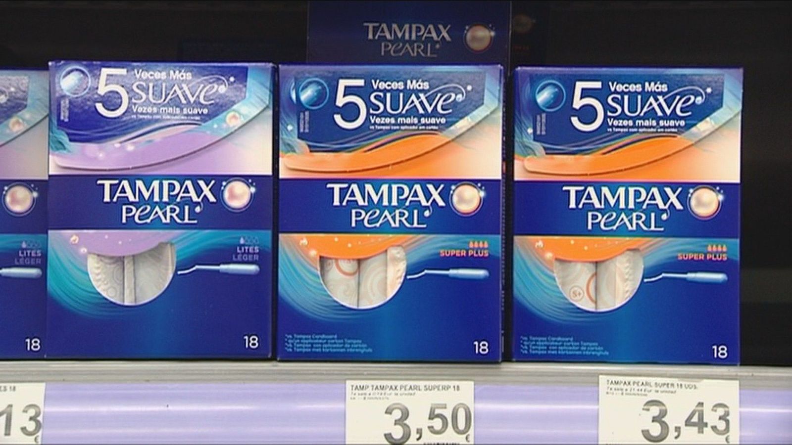 Montero anuncia la posible bajada del IVA para productos de higiene femenina