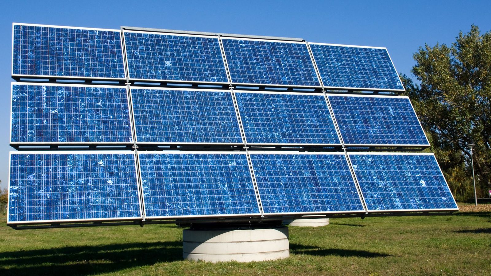 Estos son los beneficios de las placas solares en empresas y viviendas particulares