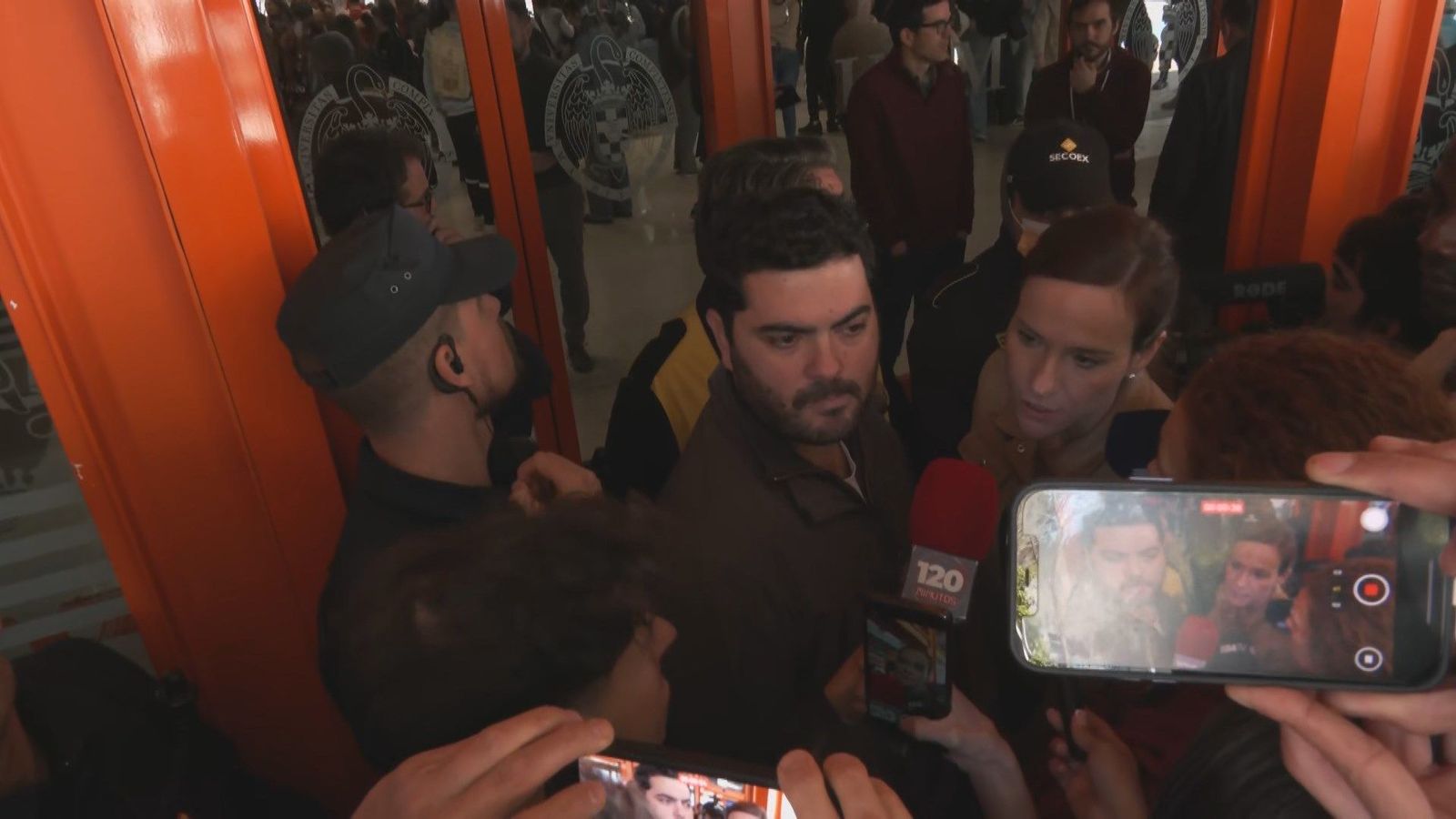 Tensión en la Complutense por la presencia de Pérez Moñino (Vox) tras cancelarse un acto al que fue invitada