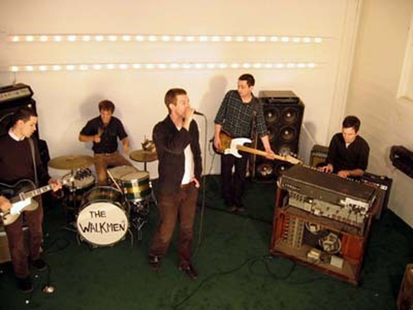 TheWalkmen300