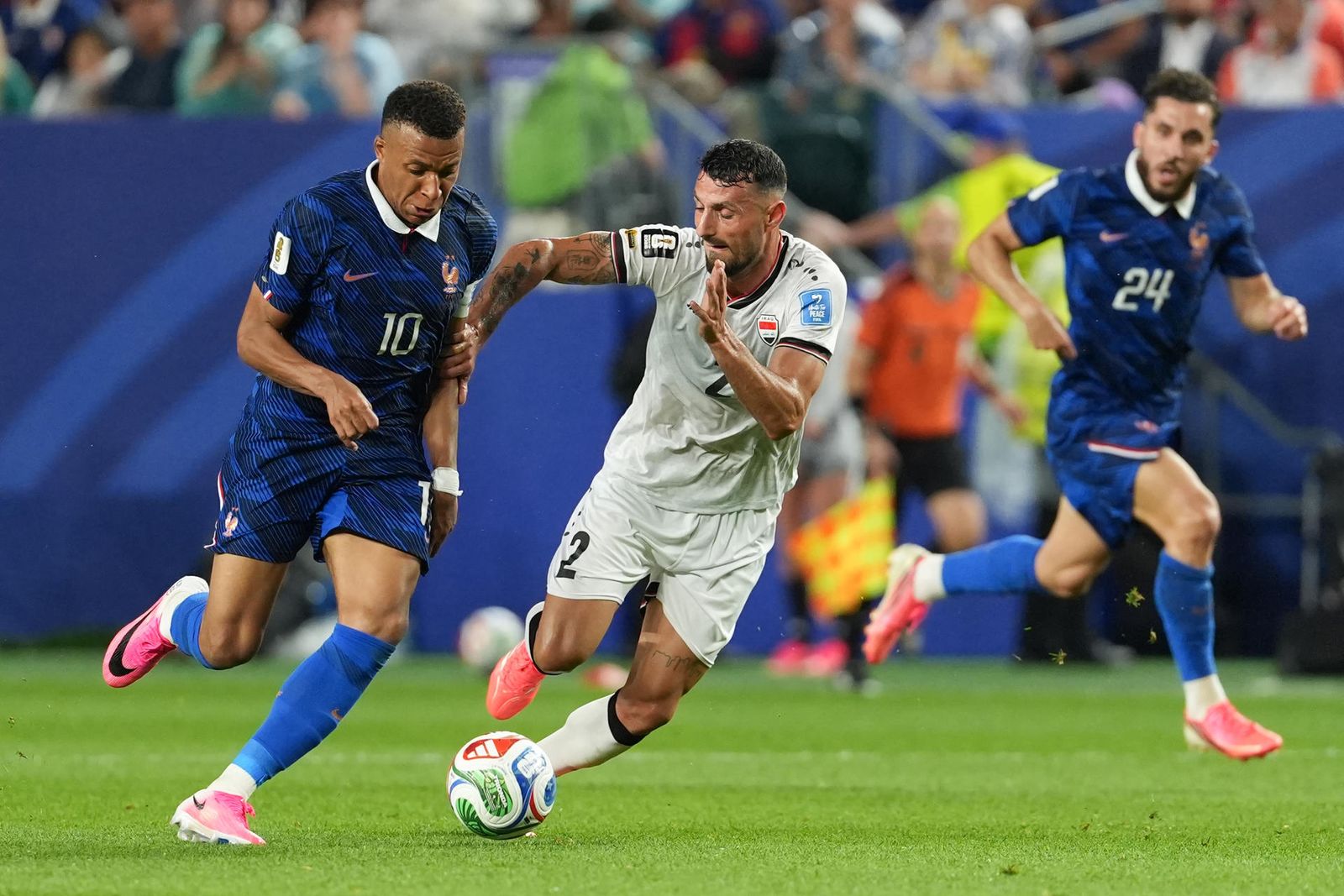 Mbappé ante Irak