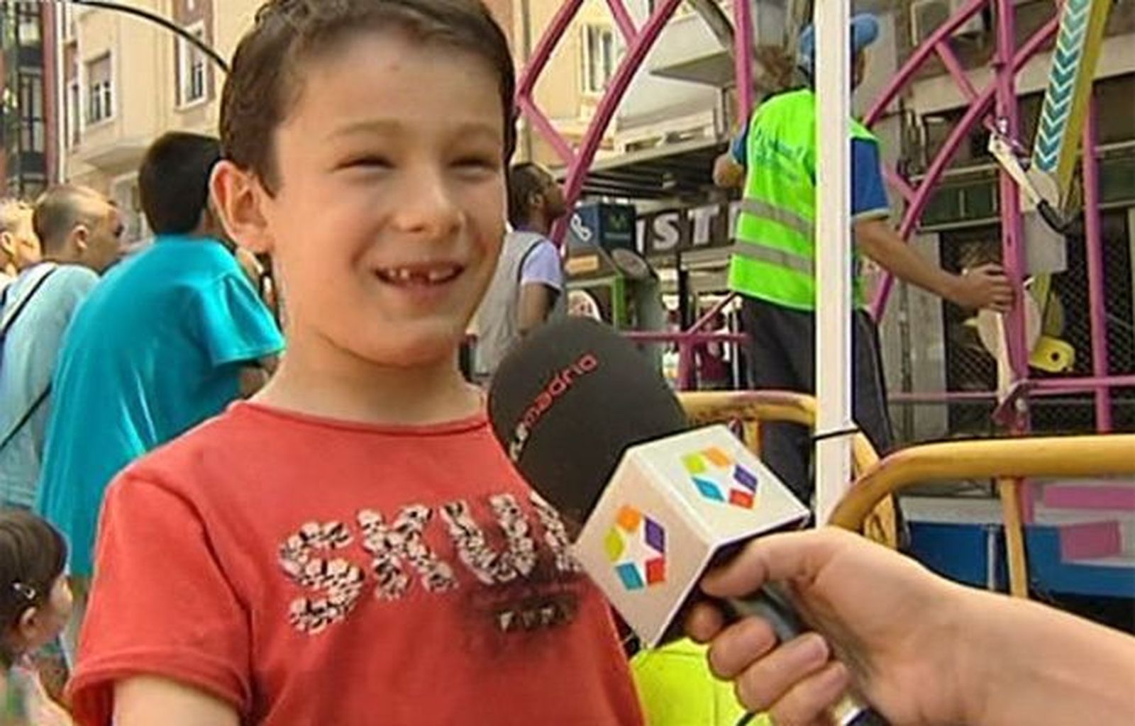 Más de 200.000 personas celebran en Bravo Murillo el Día del Niño