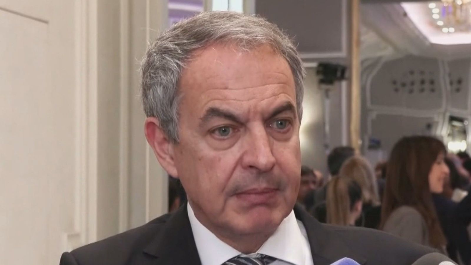 Las hijas de Zapatero recibieron cerca de 200.000 euros del conseguidor a sueldo de Plus Ultra, según El Confidencial