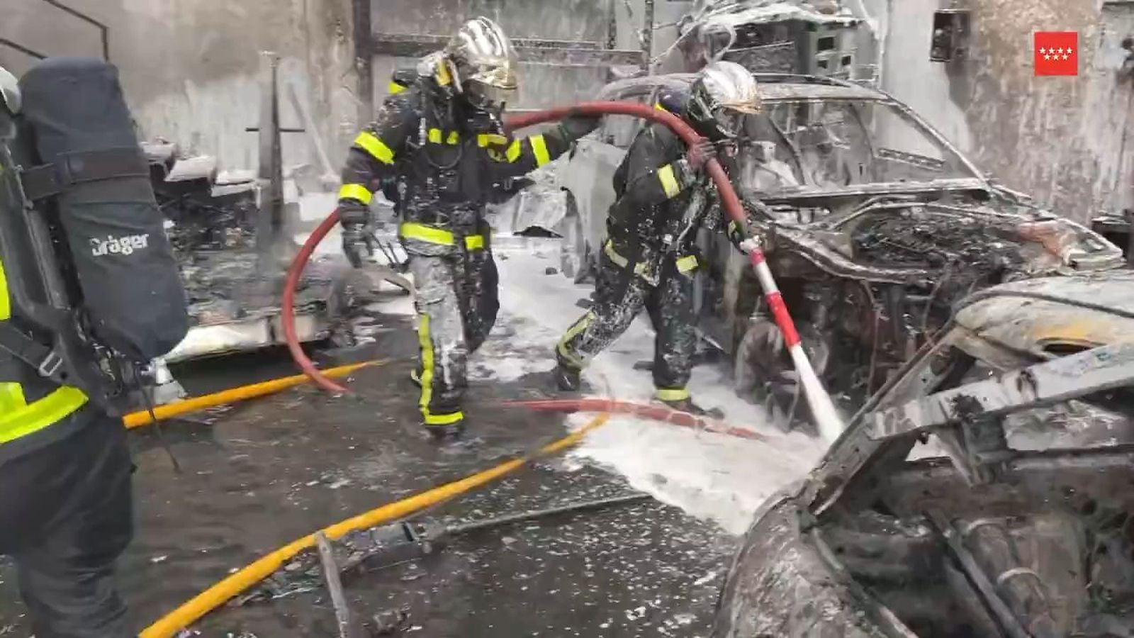 Incendio en un taller de coches en Paracuellos