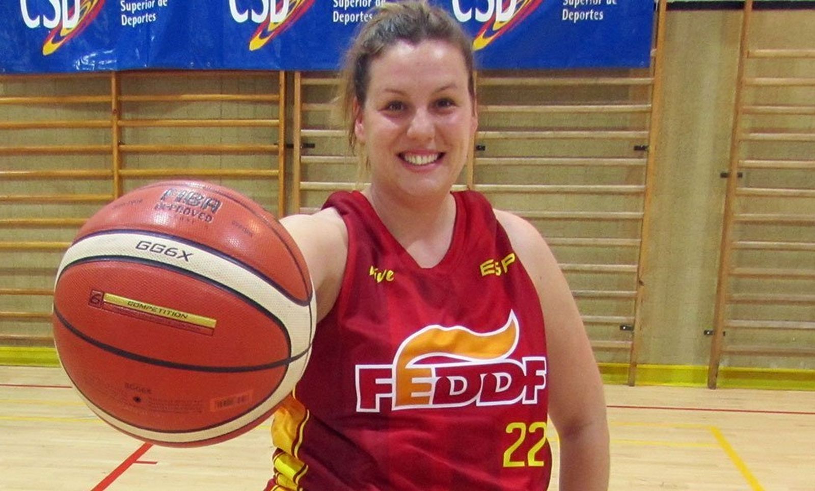Veva Tapia, de jugar al baloncesto a pie a jugarlo en silla de ruedas