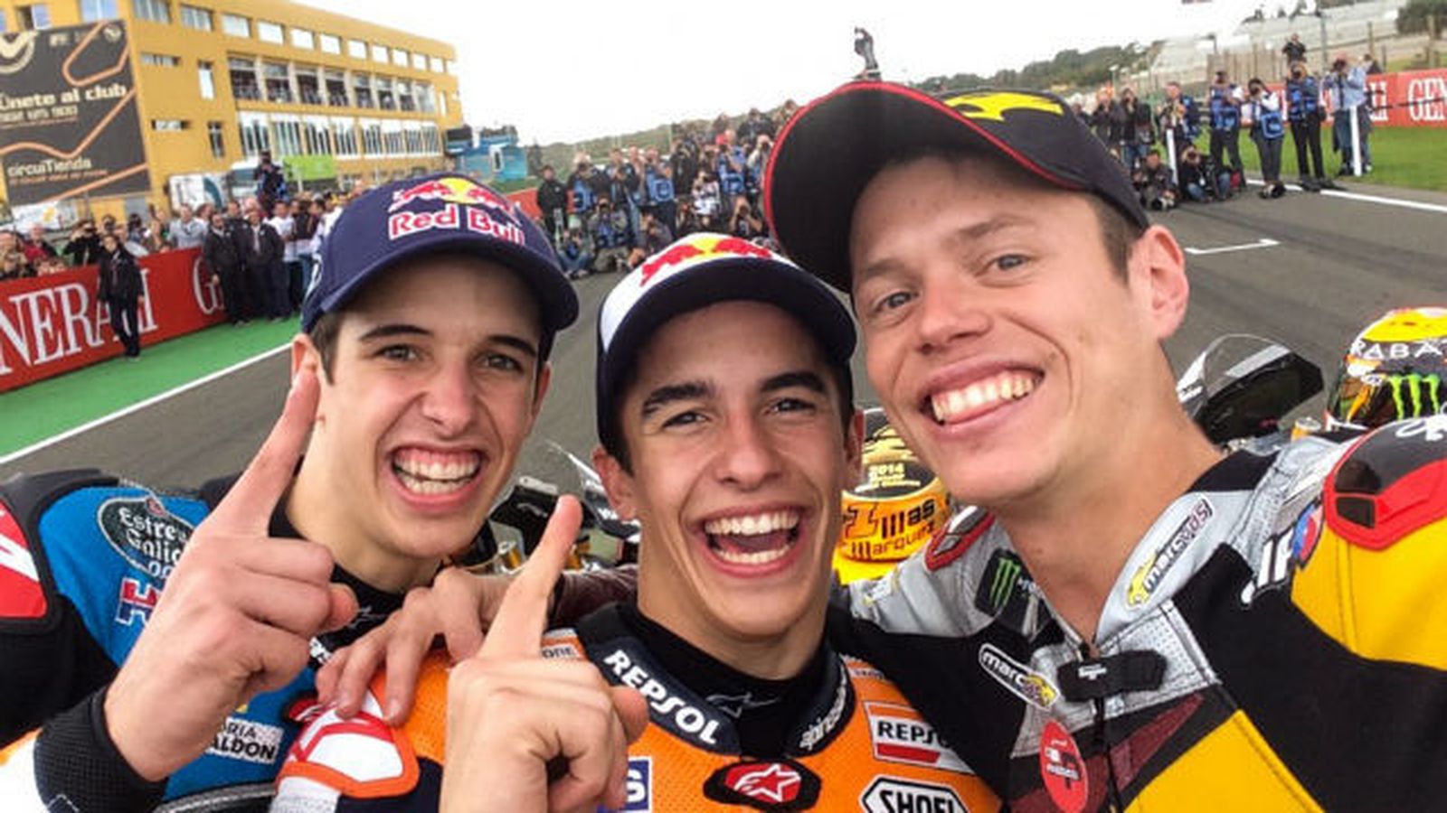 Alex Márquez, Marc Márquez y Tito Rabat