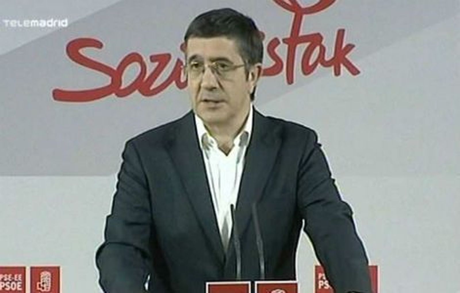 López deja el cargo y anuncia un congreso extraordinario del PSE
