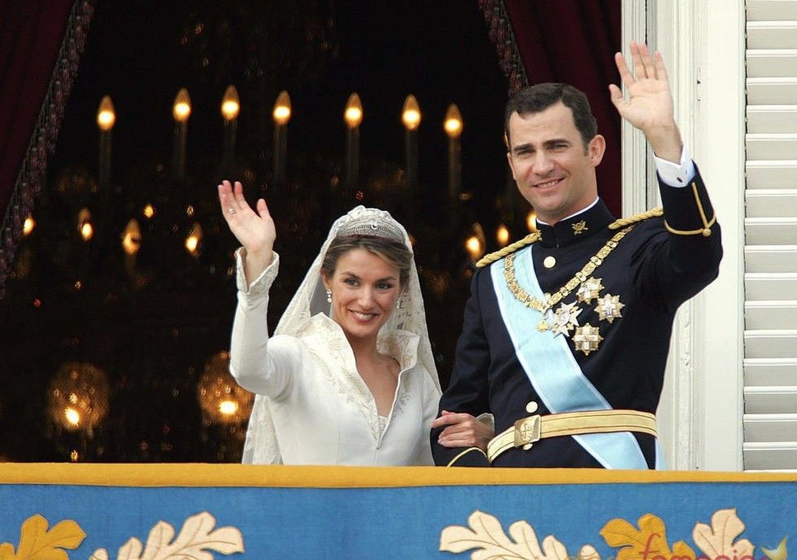 El CNI alertó a don Juan Carlos de un posible atentado en la boda de los reyes Felipe y Letizia
