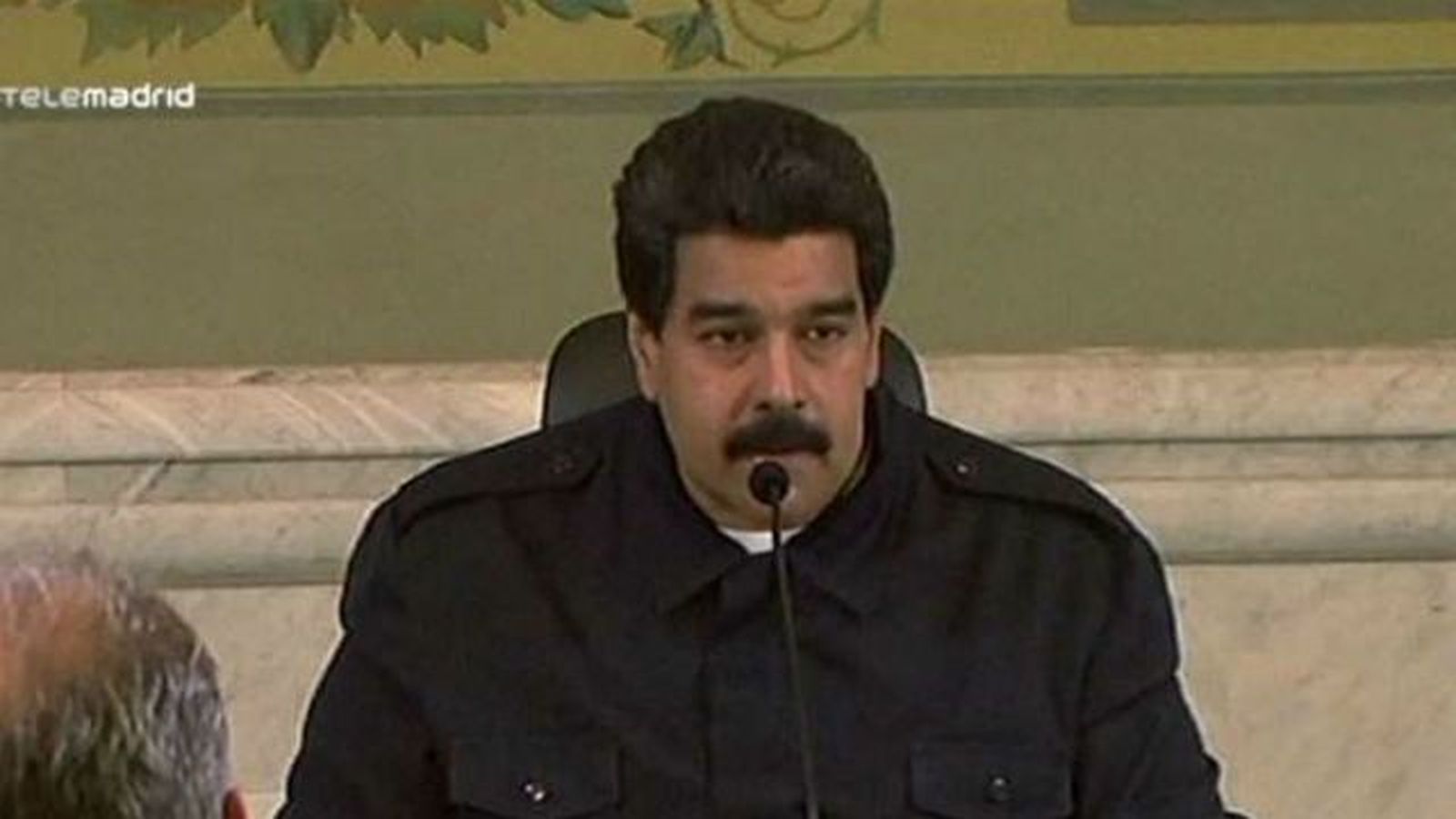 Maduro dice que opositor López "tiene que pagar y va a pagar"