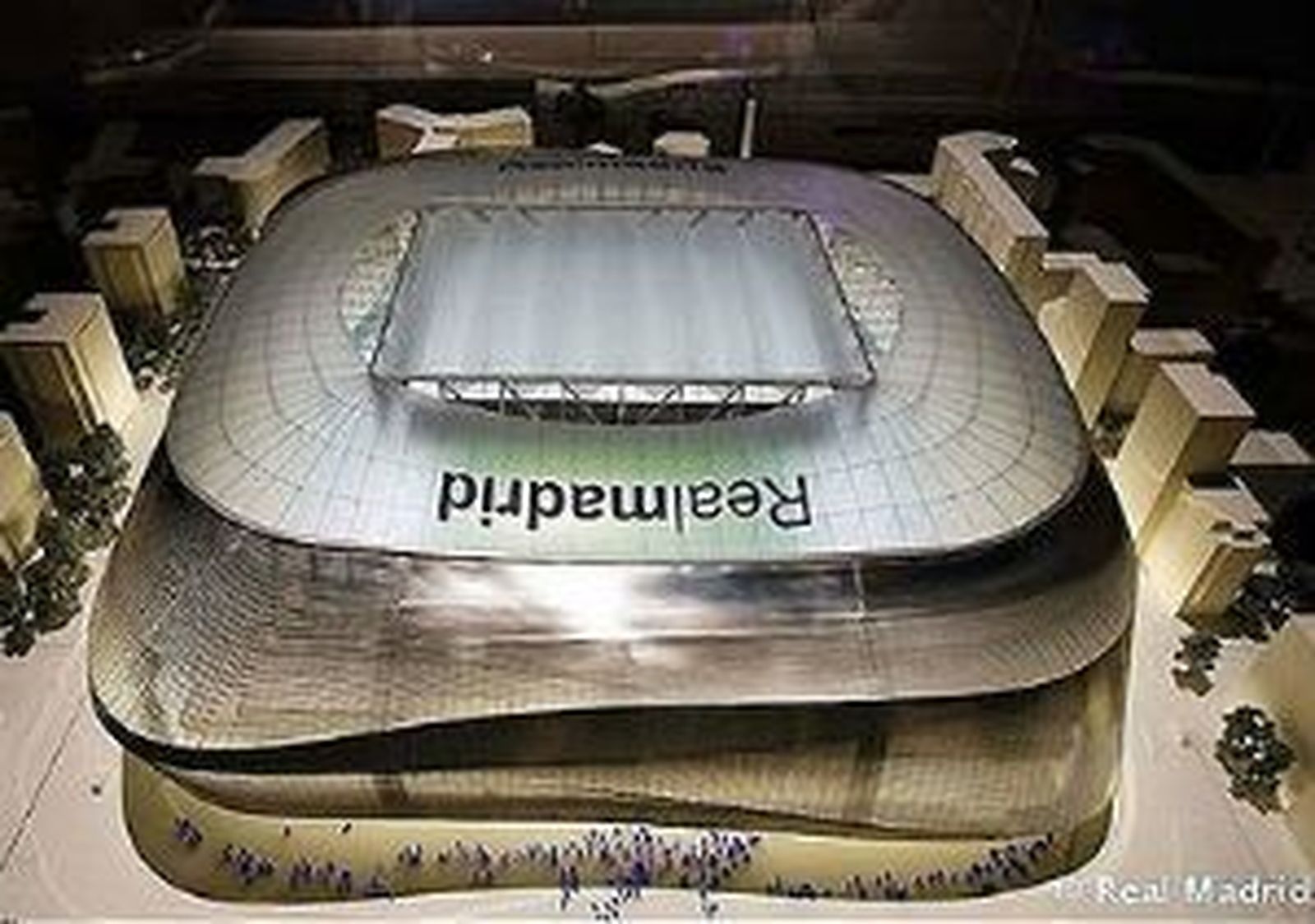 El Ayuntamiento sólo autorizará reformas en el Bernabéu si no aumentan su espacio