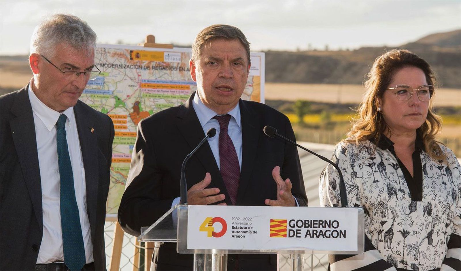 Luis Planas frente a la vicepresidenta Díaz: "La posición del Gobierno es la posición del ministro que les habla"