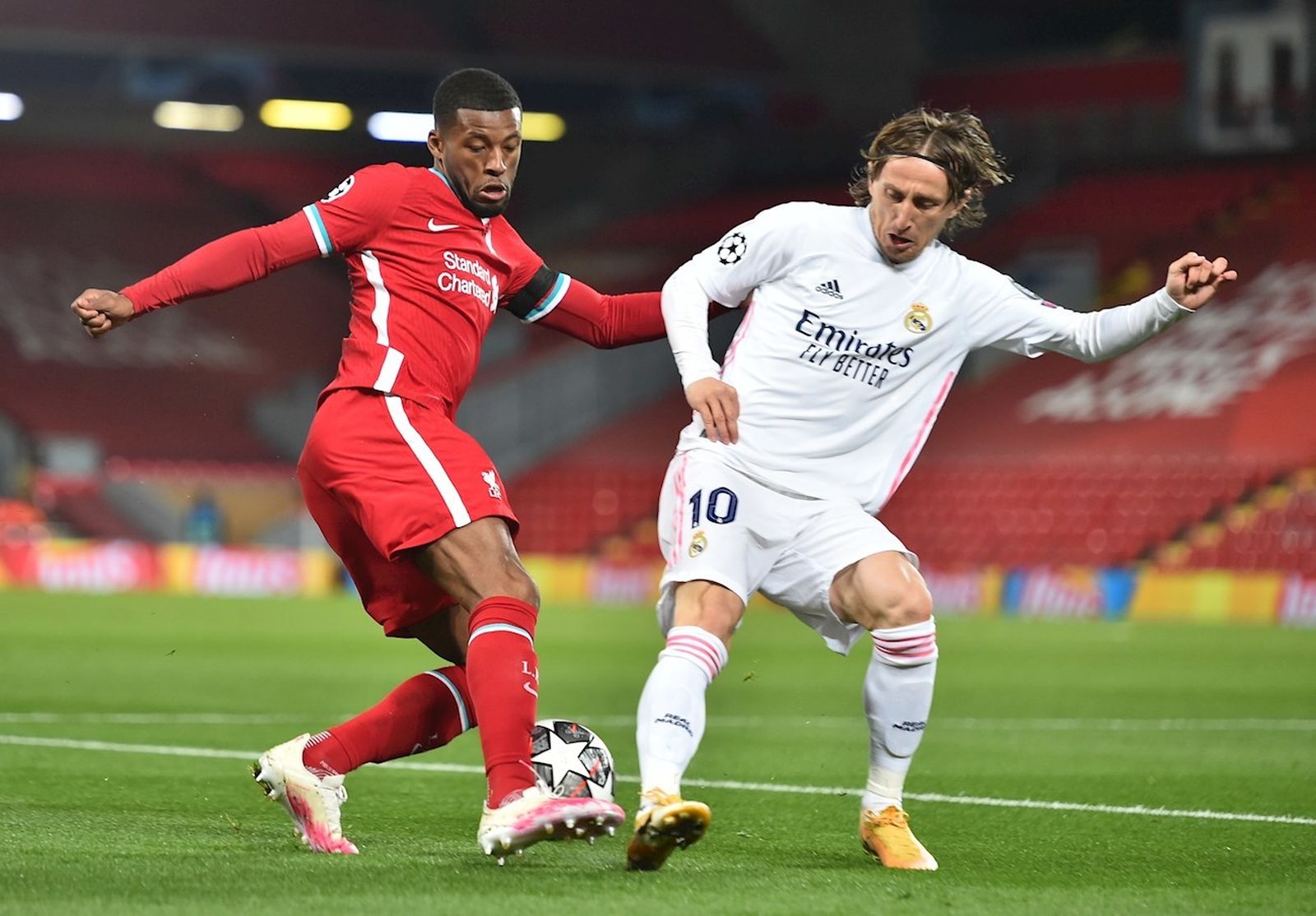 Modric ante el Liverpool