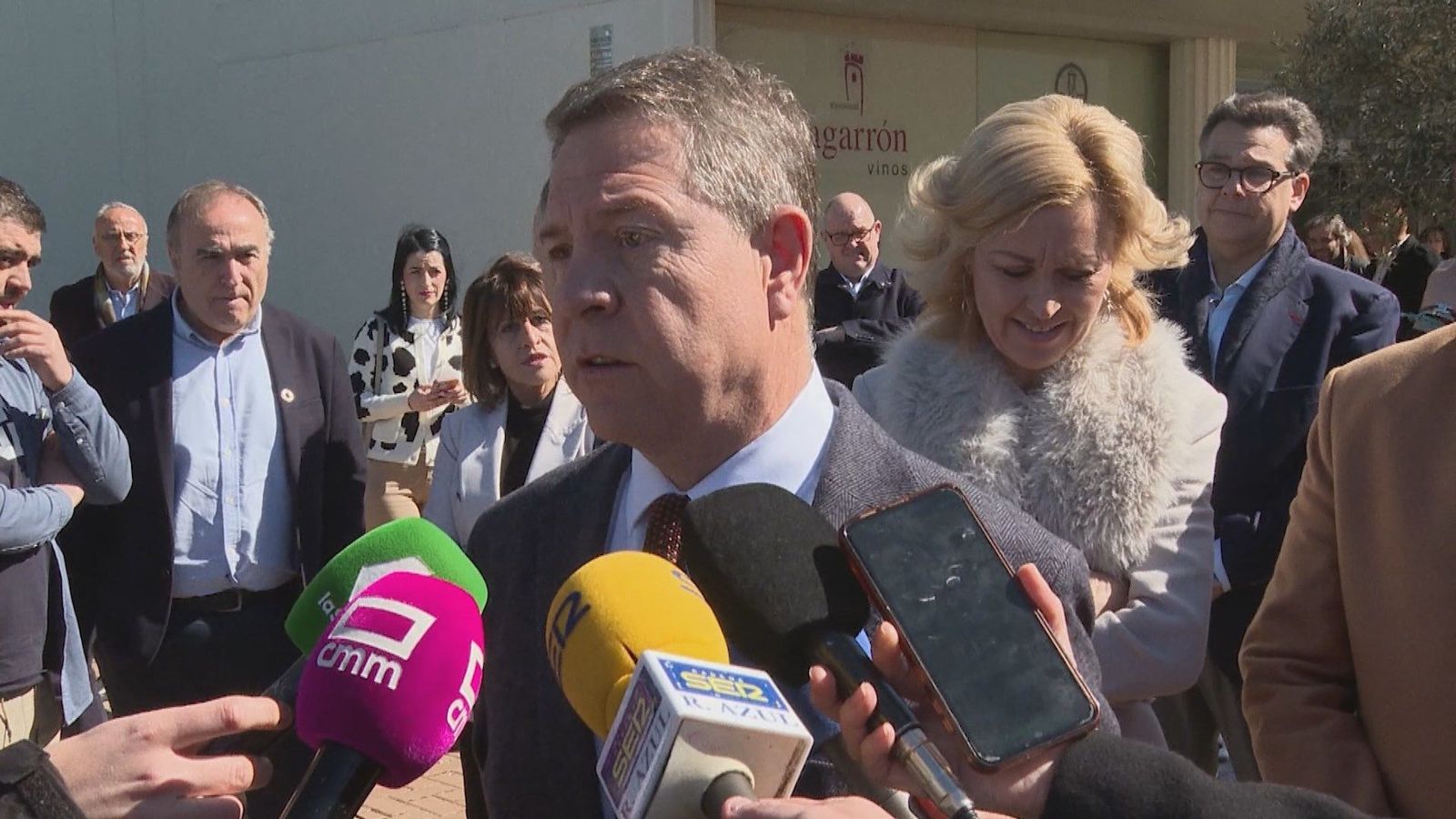 Page pide a PSOE romper el pacto "antinatura" con Puigdemont: "Nos puede llevar a la ruina"