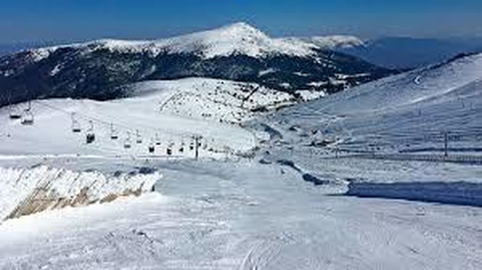 Valdesquí y Navacerrada abren más de 20 kilómetros de nieve esquiable