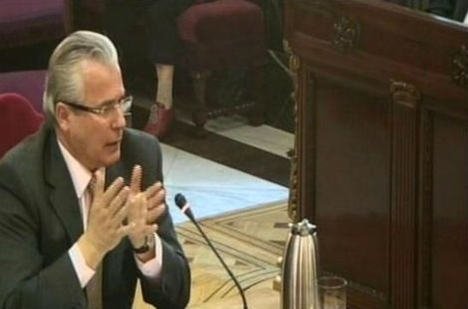 Garzón afirma que hizo lo que debía por las víctimas por encima de ideologías