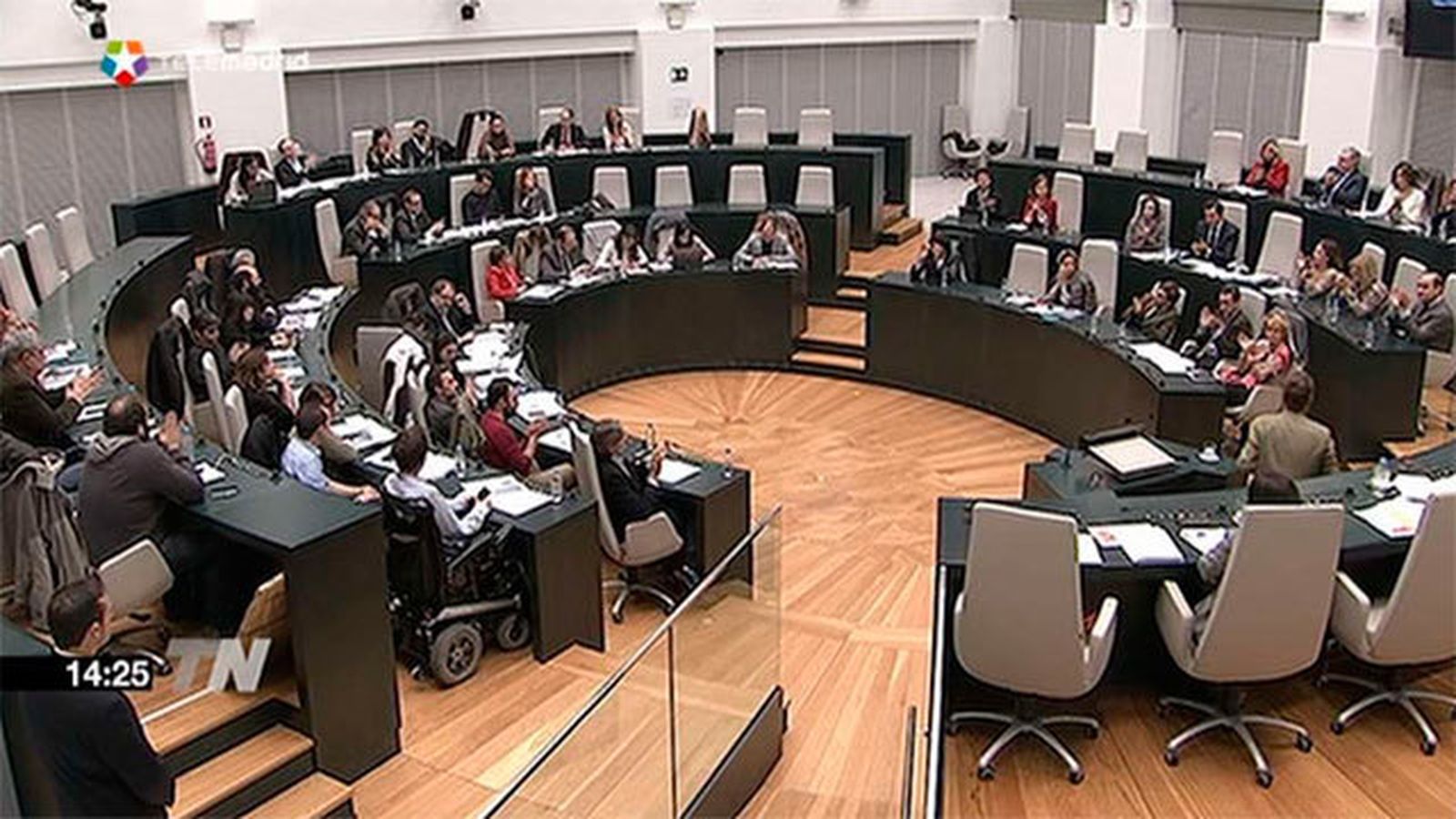 Carmena desea que el pleno del Ayuntamiento se celebre en distintos distritos