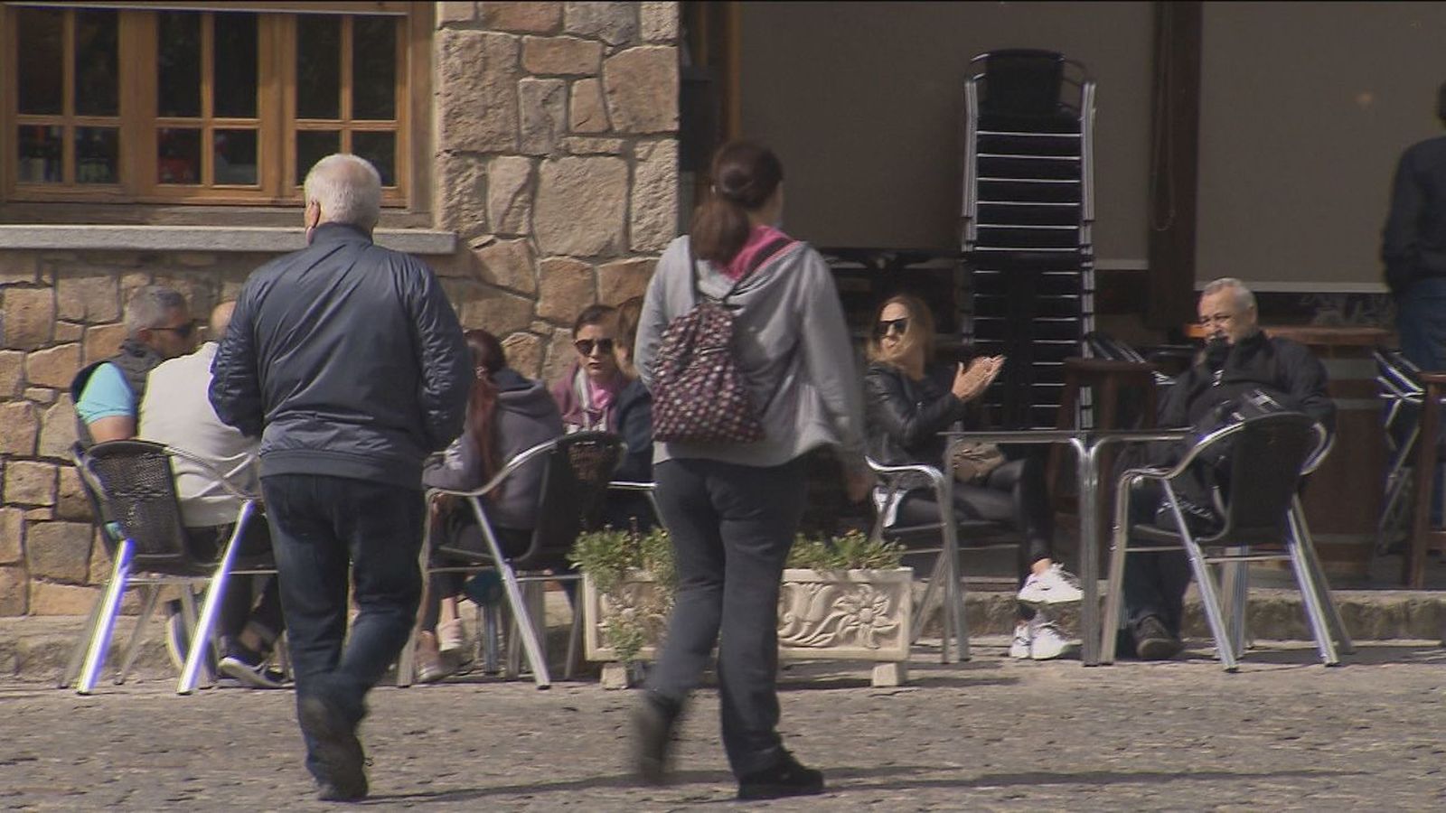 Truncado el éxodo de madrileños a sus residencias de la Sierra al decretarse el estado de alarma