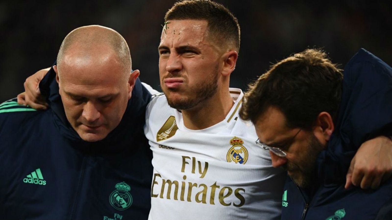 Del susto con Hazard al alivio; sólo sufre un golpe en el tobillo