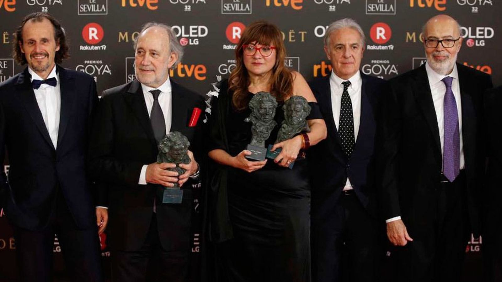 "La librería" de Coixet vence por sorpresa en los Goya de los abanicos rojos