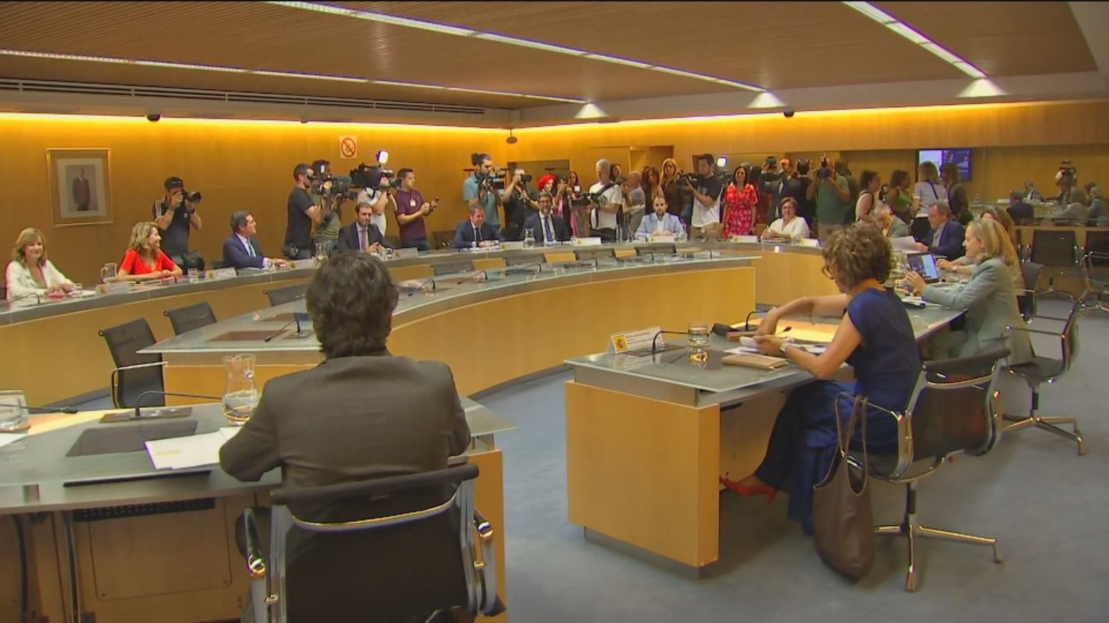 Reunión con los agentes sociales a la búsqueda de un pacto de rentas